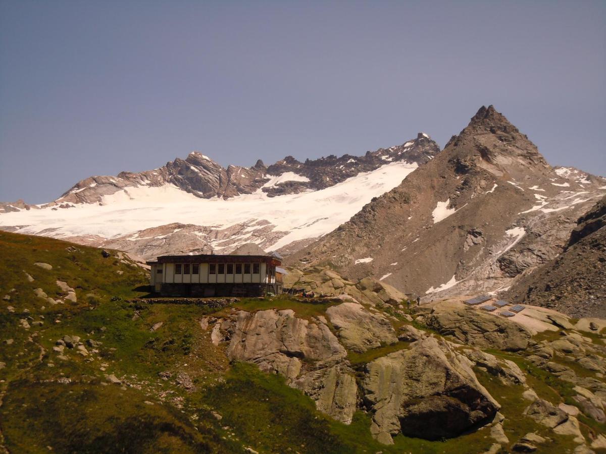 Hotel Du Glacier Des Evettes ボヌヴァル・シュル・アルク エクステリア 写真